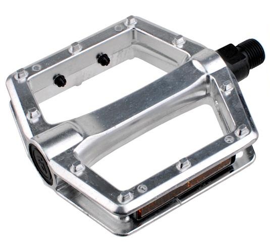 low profile flat pedals
